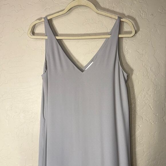Aritzia Babaton Minimalist V Neck Midi Jeremy Slip dress - Picture 2 of 10